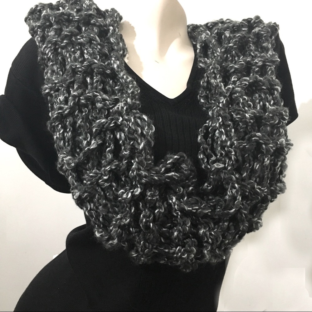 🧣Infinity Scarf - Handmade by my niece